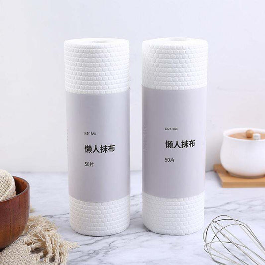 Eco-friendly non-woven kitchen paper rolls, strong and absorbent, suitable for various household cleaning tasks.