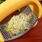 Stainless Steel Garlic Press – Heavy-Duty Rustproof Garlic Crusher....