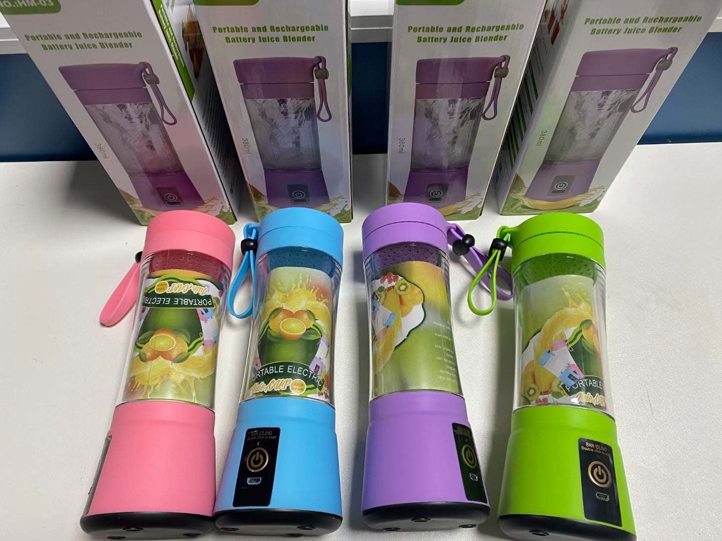Portable Blender -- Safe USB Rechargeable Mini Juicer for Smoothies ..