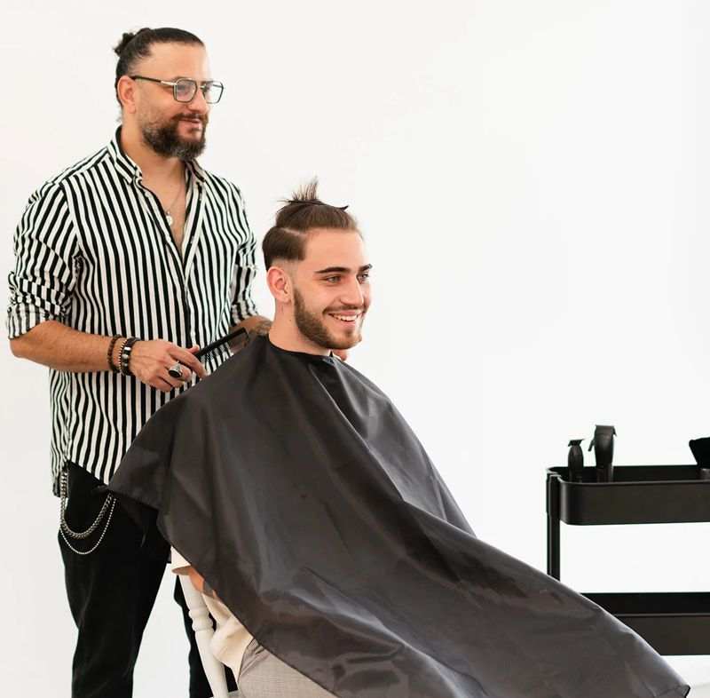 Cordless Electric Hair Clipper Rechargeable Professional Hair Trimmer.