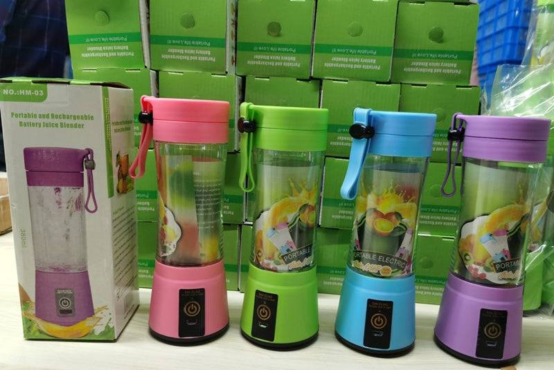 Portable Blender -- Safe USB Rechargeable Mini Juicer for Smoothies ..